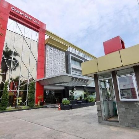 Grand Dian Hotel Slawi Tegal  Bagian luar foto