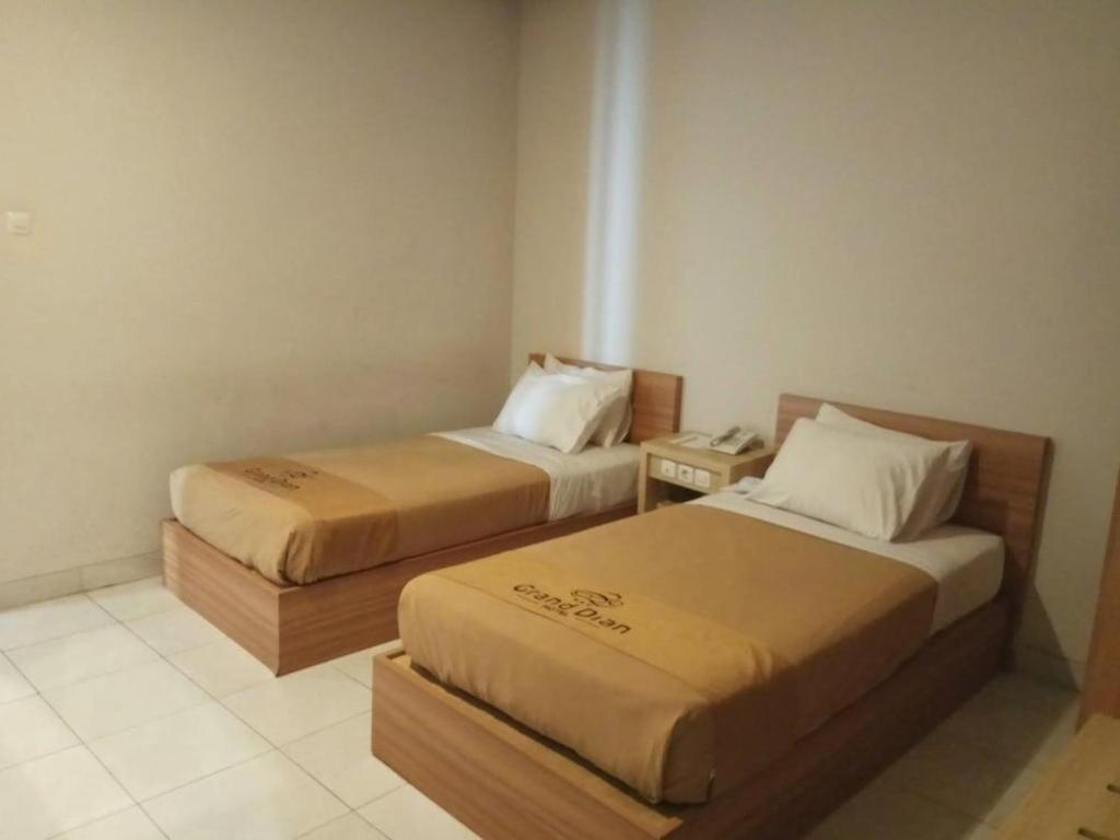 Grand Dian Hotel Slawi Tegal  Bagian luar foto