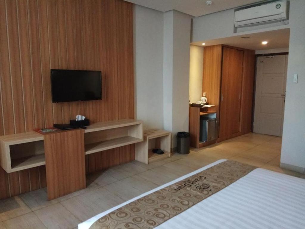 Grand Dian Hotel Slawi Tegal  Bagian luar foto